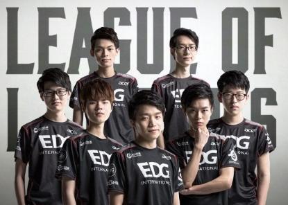 伸手拦住自 伸手拦住自