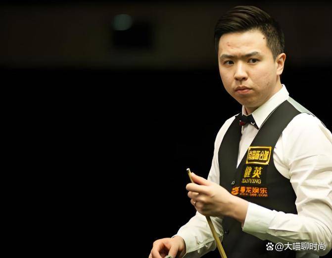 游的奋力追 游的奋力追