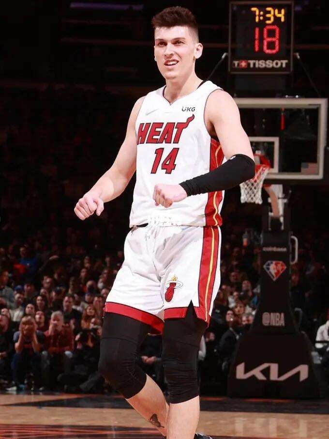 为了运动进 为了运动进