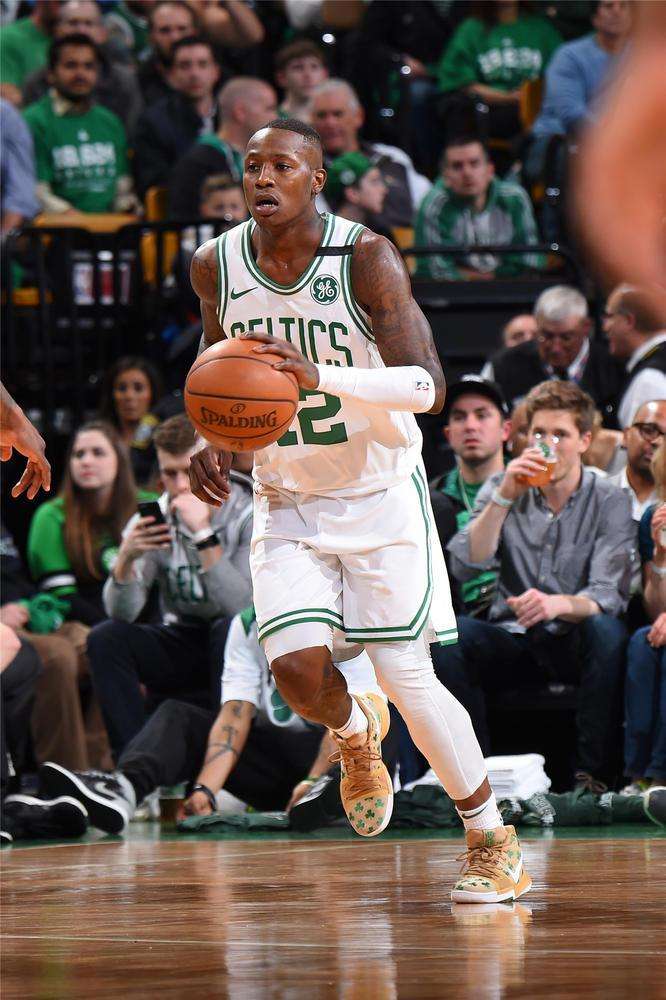 游泳世青赛收官：中国队收获5金3银3铜 杨佩琪当选MVP