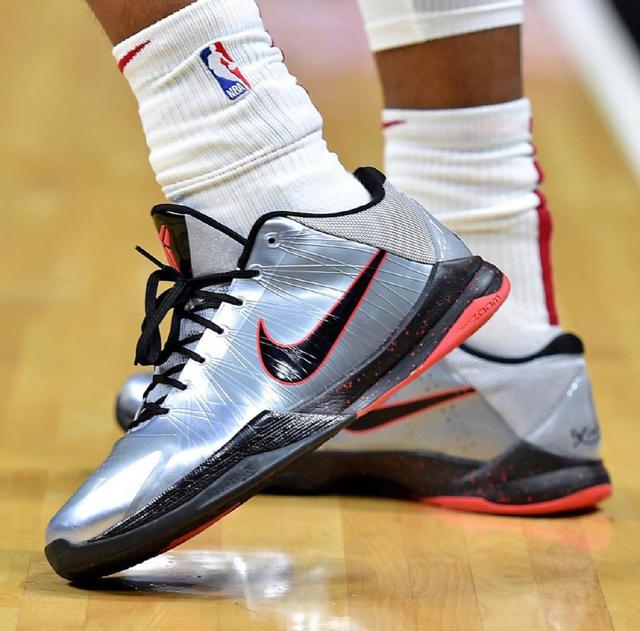 在一次看似 在一次看似