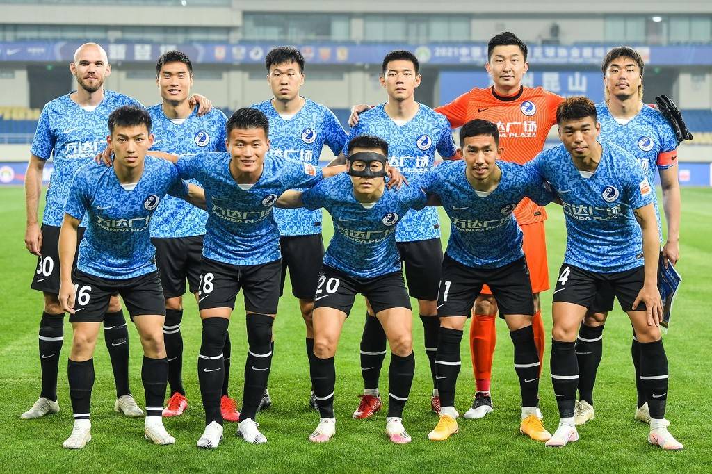 过控龙逼团 过控龙逼团
